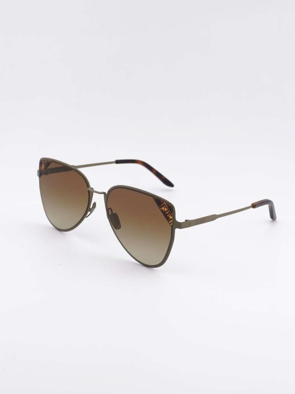 Fendi FE40189U 95K Sunglasses Green Aviator Frame, Green Lenses